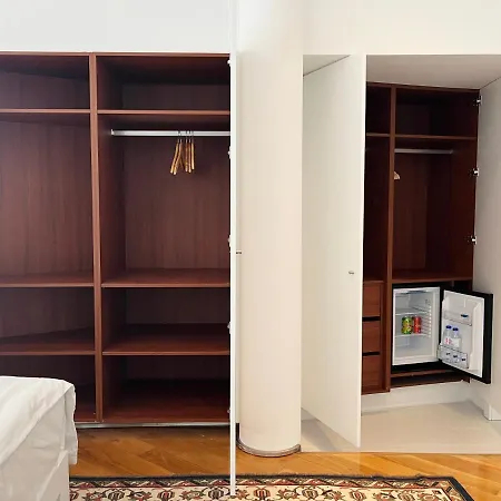 Signature Homestay Porto