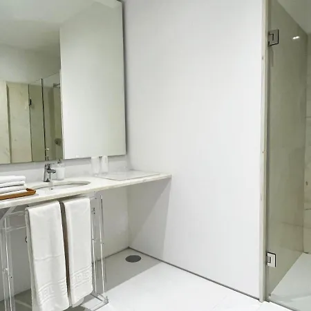 Signature Homestay Porto