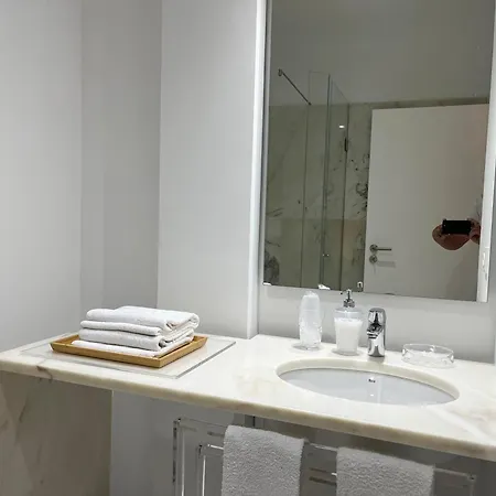 Signature Homestay Porto